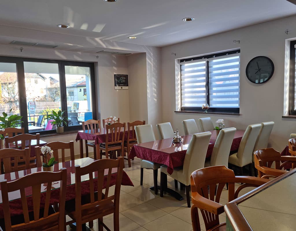 notranjost Chef Jose Iveco Bar Restavracija